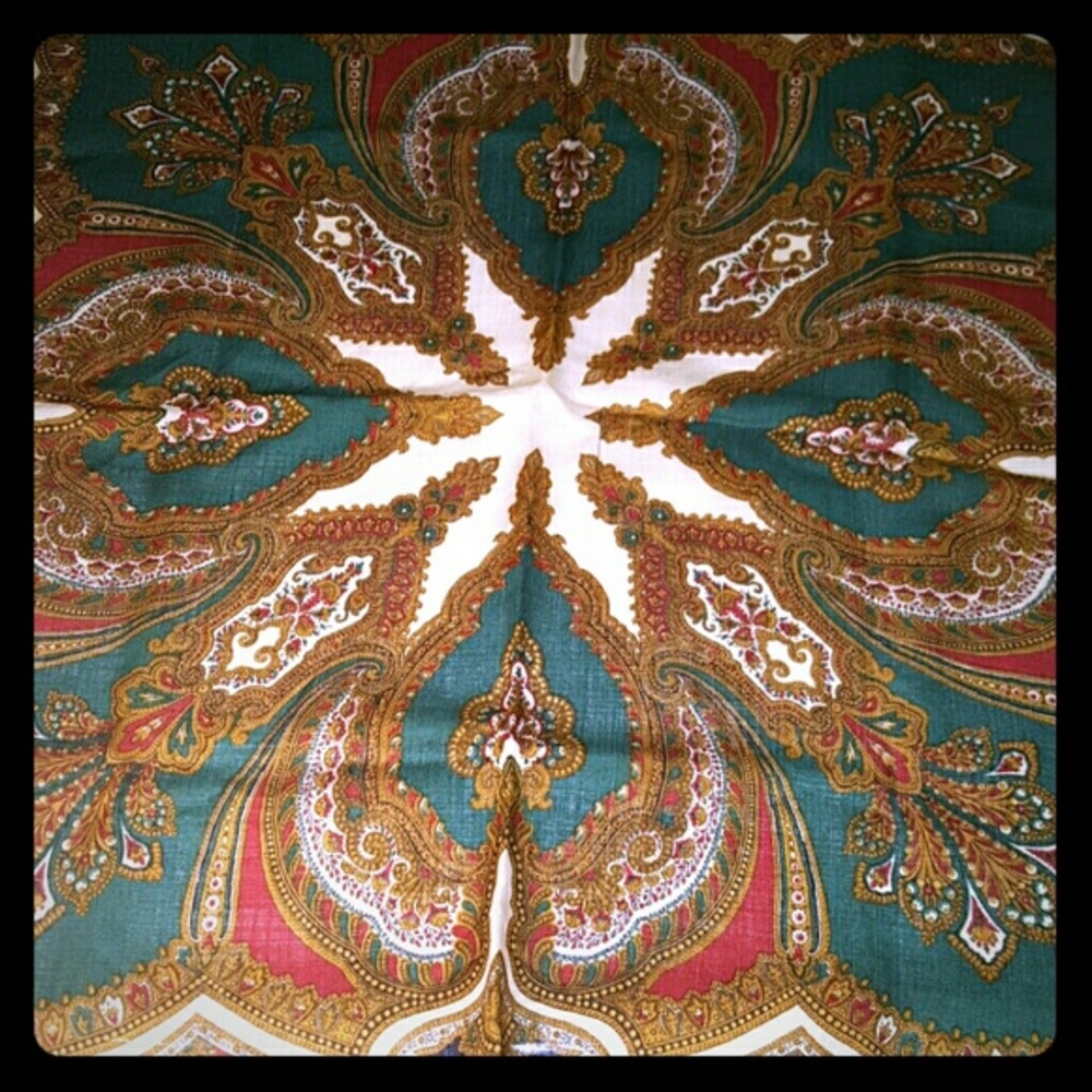 Vintage Club7 Echo Scarf